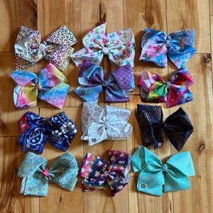 JoJo Siwa Multicolor Hair Bow Collection
